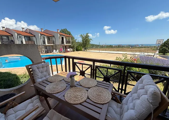 Sweet Home See View Pool Escape